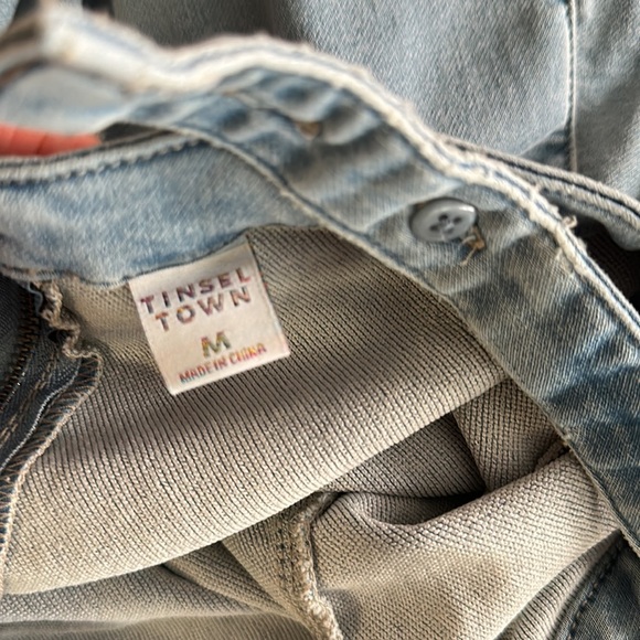 Sold - Picture 4 of 5